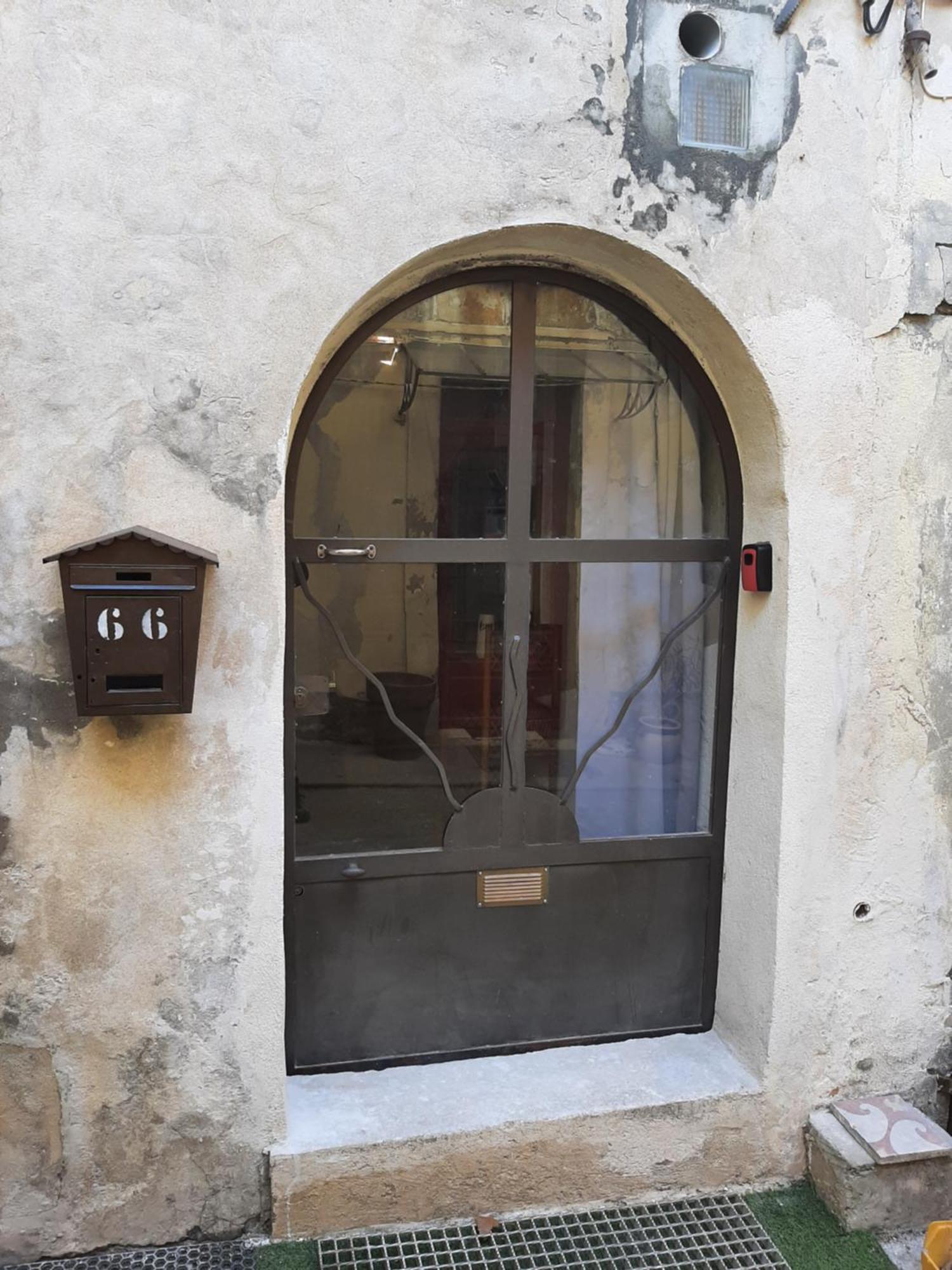 Appartement L Oustau Des Arenes à Arles Extérieur photo